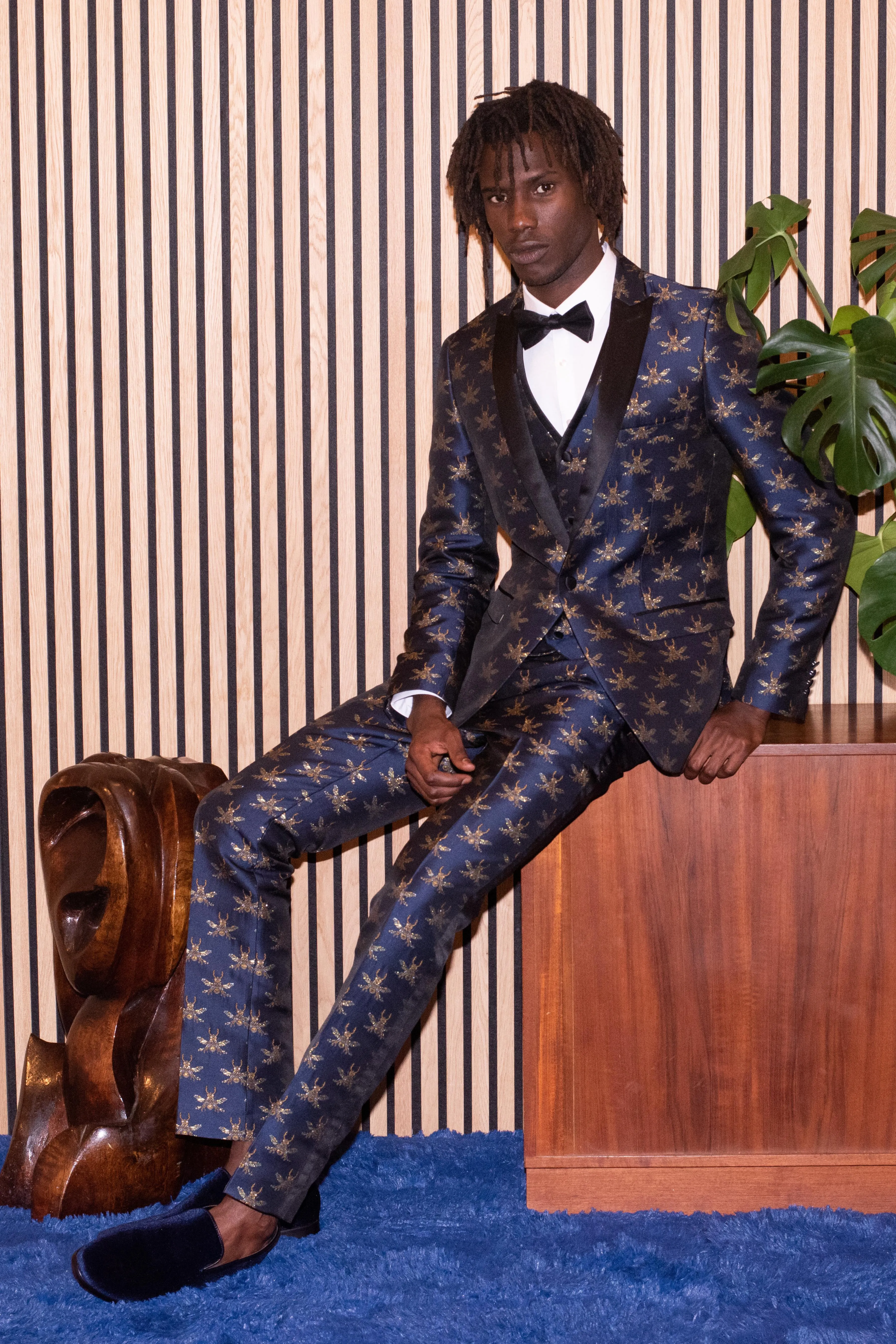 Grosvenor Peak Tux Jacket - slim - Navy Iconic Bees