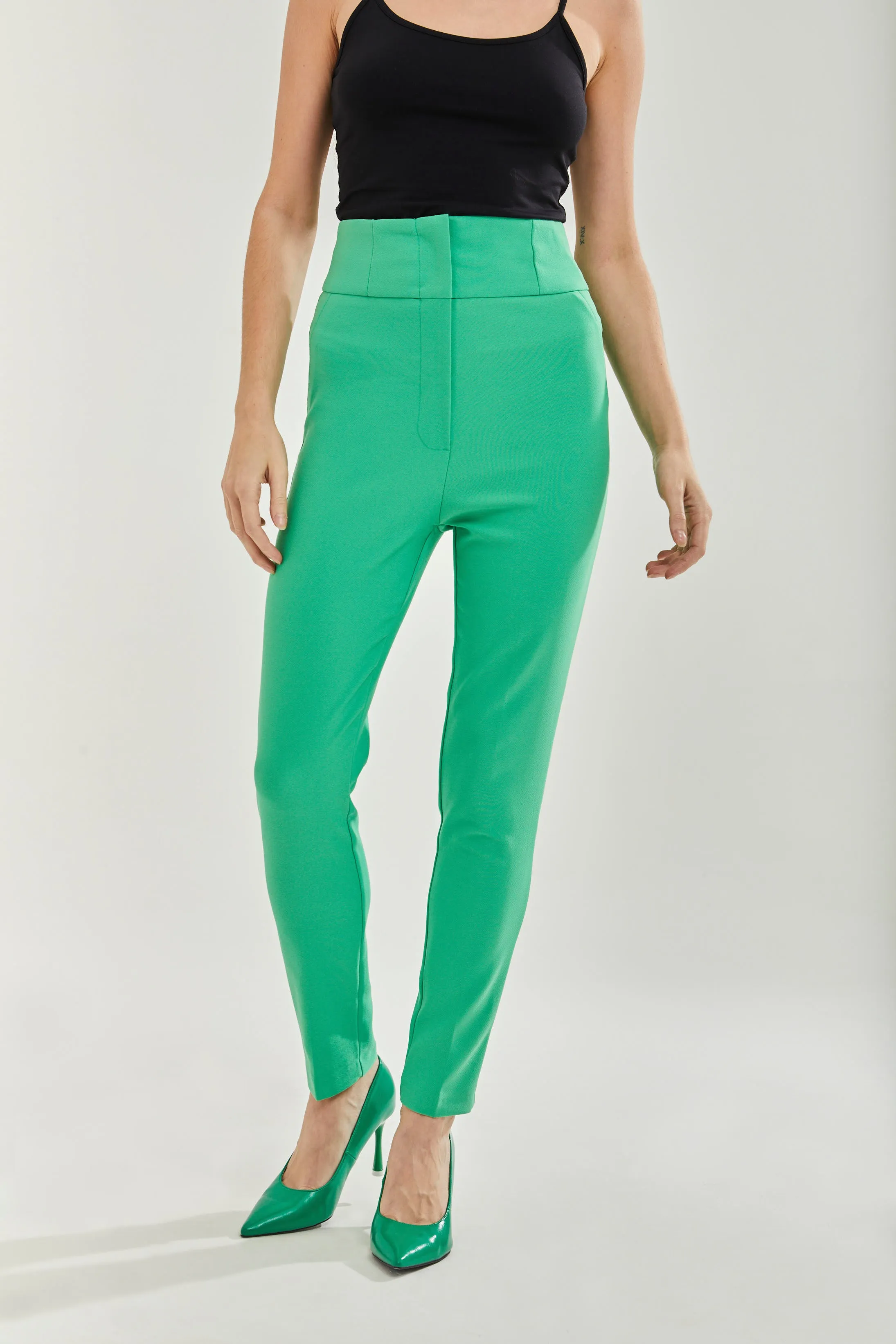 Women's Green Skinny Trousers with Zip Closure, Ankle Length Fit, Plain Design for Chic Style and Comfort